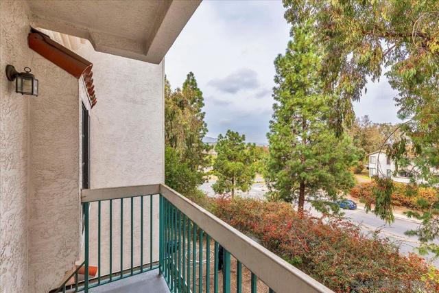 Image 34 of 41 For 16458 Avenida Venusto C  C