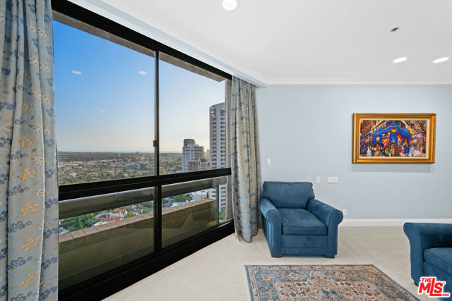 10430 Wilshire Boulevard, Los Angeles CA: https://media.crmls.org/mediaz/dbceffd1-f928-474b-b72c-0130d1a3730a.jpg