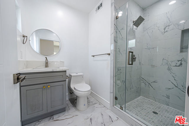 2055 S Garth Avenue, Los Angeles CA: https://media.crmls.org/mediaz/dbd01eb0-1f8b-42e8-a93f-c37b634a0c31.jpg