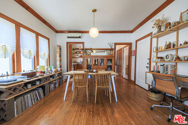 132 N Avenue 57, Los Angeles CA: https://media.crmls.org/mediaz/dbd02350-92ea-4842-81da-1c1ac3f5bb90.jpg