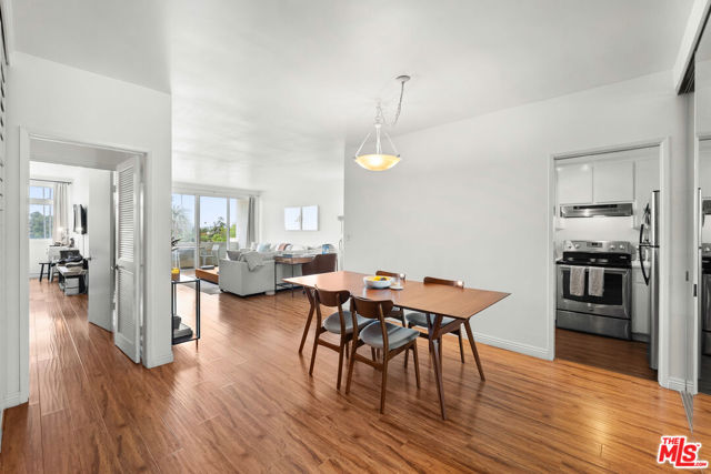 900 Euclid Street, Santa Monica CA: https://media.crmls.org/mediaz/dbd19dd8-cce0-4e2f-896c-ac61e6bad368.jpg