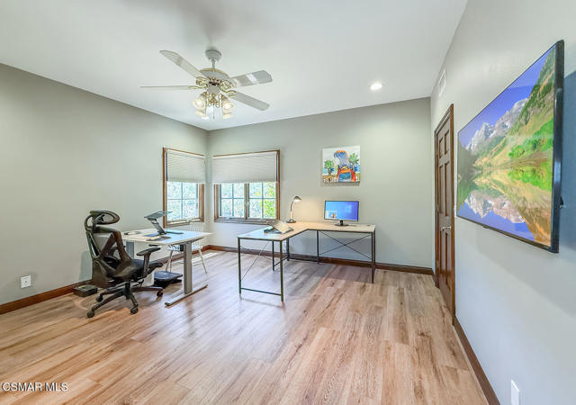 2317 Sierra Creek Road, Agoura Hills CA: https://media.crmls.org/mediaz/dbd1f55f-a66f-4ed1-9ca5-b60f216b4ccc.jpg