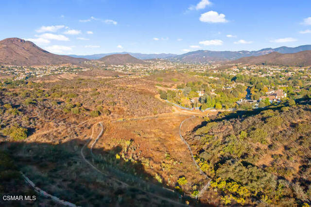 5519 Via Olas, Newbury Park CA: https://media.crmls.org/mediaz/dbd1fd3c-9ff2-46c5-bc4f-bed0bef72cde.jpg