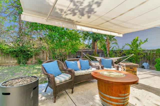 1905 White Oaks Road, Campbell CA: https://media.crmls.org/mediaz/dbd2149d-c126-47d7-b158-1762e7d69075.jpg