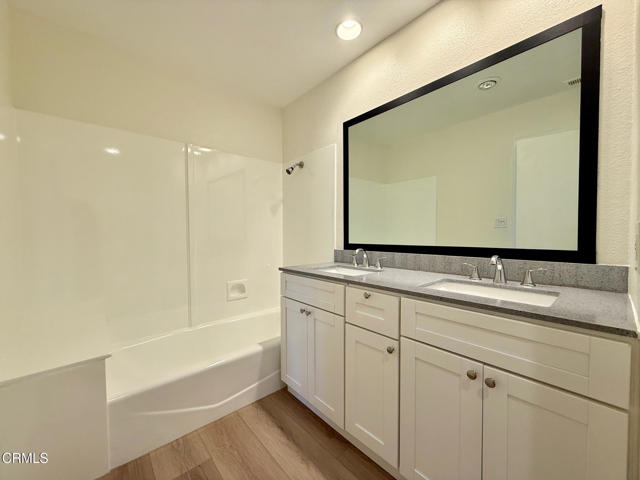 Detail Gallery Image 17 of 41 For 574 Island View Cir, Port Hueneme,  CA 93041 - 4 Beds | 2 Baths