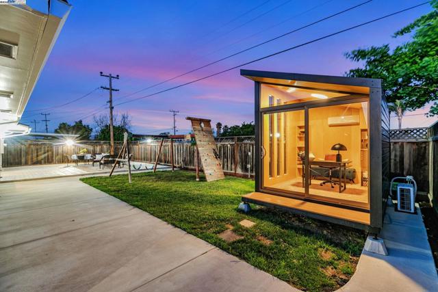 5324 Selma Ave, Fremont CA: https://media.crmls.org/mediaz/dbd3a5fb-8453-4fdb-aa5e-a1455286d89b.jpg