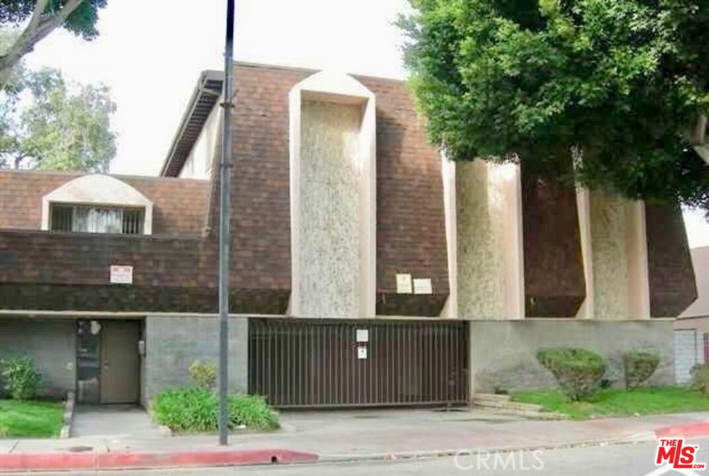 223 S Acacia Avenue #201