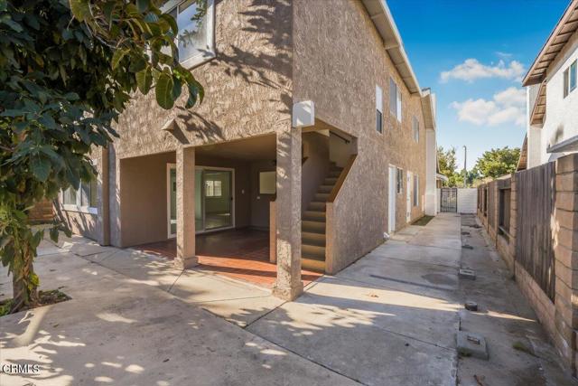 3630 Dallas Drive, Oxnard CA: https://media.crmls.org/mediaz/dbd69196-d90f-464e-8d04-5df76de76ff7.jpg