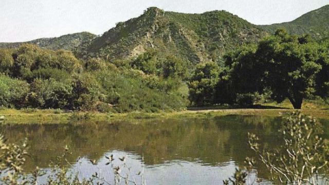25933 Sand Canyon Road, Santa Clarita CA: https://media.crmls.org/mediaz/dbd6dc1e-a9e5-4973-8e87-27af6ea1a15f.jpg
