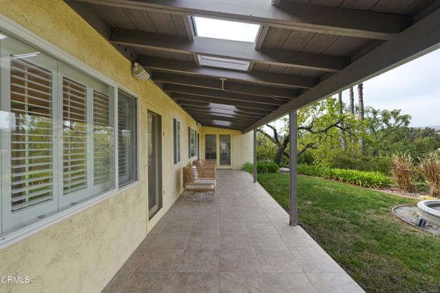 230 Avocado Place, Camarillo CA: https://media.crmls.org/mediaz/dbd6dfc2-40ae-4e1a-9f65-cb5846f20b09.jpg