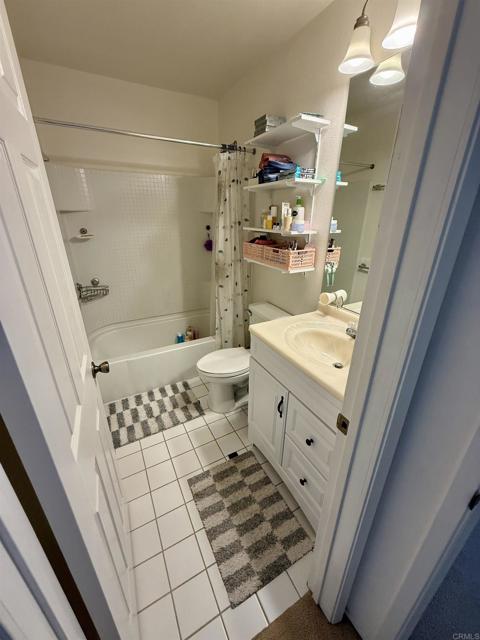 Detail Gallery Image 8 of 19 For 9575 Easter Way #5,  San Diego,  CA 92115 - 2 Beds | 2/1 Baths