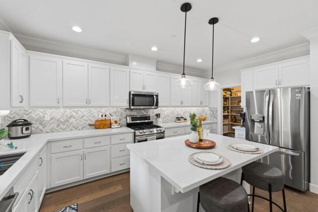 5521 Southcrest Way, San Jose CA: https://media.crmls.org/mediaz/dbd8c665-99fa-4d50-8b89-d45b557e3d05.jpg