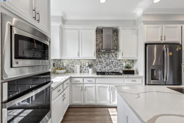 Image 10 of 59 For 4661 Rimini Ct  43