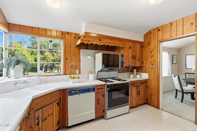 Detail Gallery Image 20 of 69 For 51 Rancho Rd, Sierra Madre,  CA 91024 - 3 Beds | 3/1 Baths