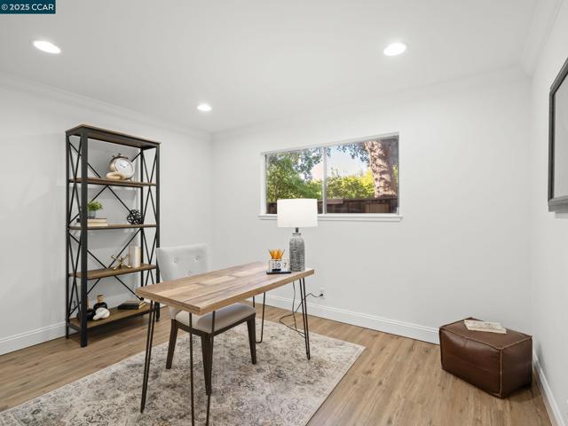 200 El Dorado Ave, Danville CA: https://media.crmls.org/mediaz/dbd98f6c-1d7b-48b6-bc1f-f6073b09a23f.jpg
