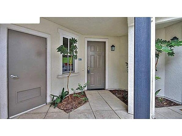 35580 Monterra Terrace, Union City CA: https://media.crmls.org/mediaz/dbdb663d-be4a-44e8-9733-584f4f182aae.jpg
