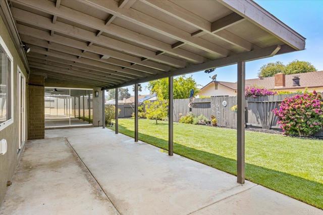 13554 Del Marino Avenue, Poway CA: https://media.crmls.org/mediaz/dbdc36a0-d31c-4612-b6ea-bcce500ed297.jpg