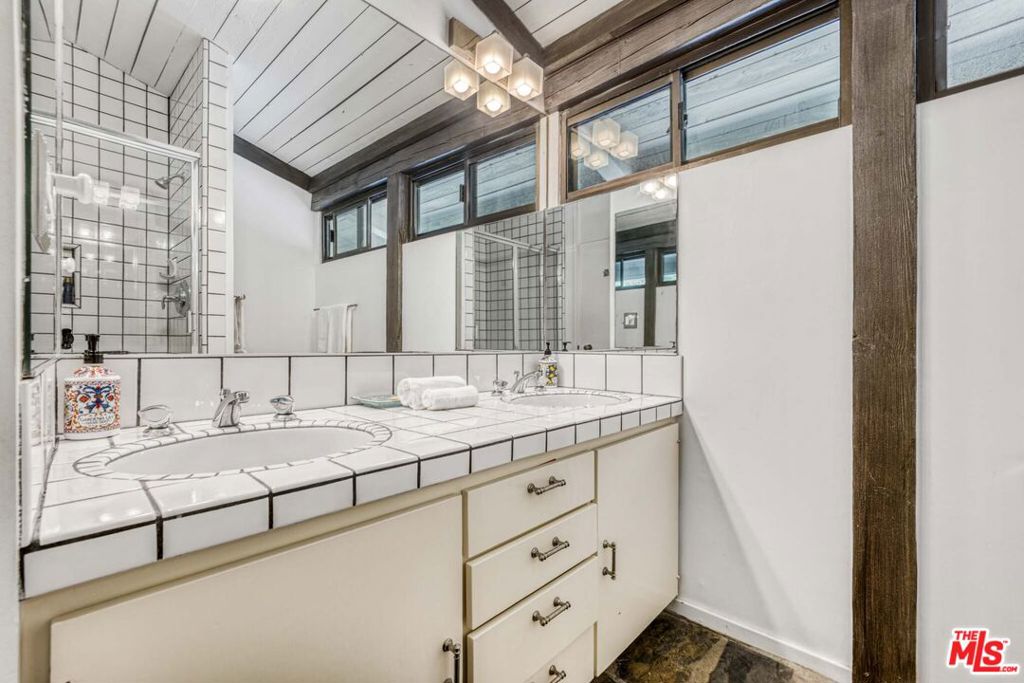 MLS #26934113 image #37
