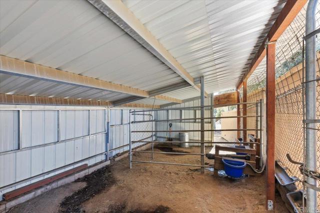 10499 Highway 79, Descanso CA: https://media.crmls.org/mediaz/dbddf477-ed81-4070-b28f-918aedb1fa59.jpg