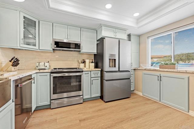 Detail Gallery Image 2 of 43 For 2505 Navarra, Carlsbad,  CA 92009 - 1 Beds | 1/1 Baths