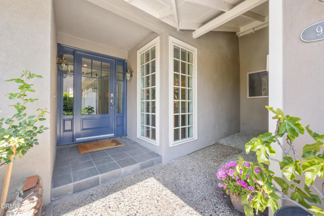Detail Gallery Image 11 of 69 For 9670 Crystal View Dr., Tujunga,  CA 91042 - 3 Beds | 2 Baths