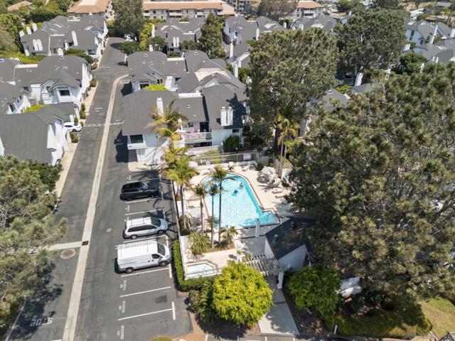 524 Via De La Valle,  CA: https://media.crmls.org/mediaz/dbde9250-e119-4c2c-abd5-ad873bb1117d.jpg