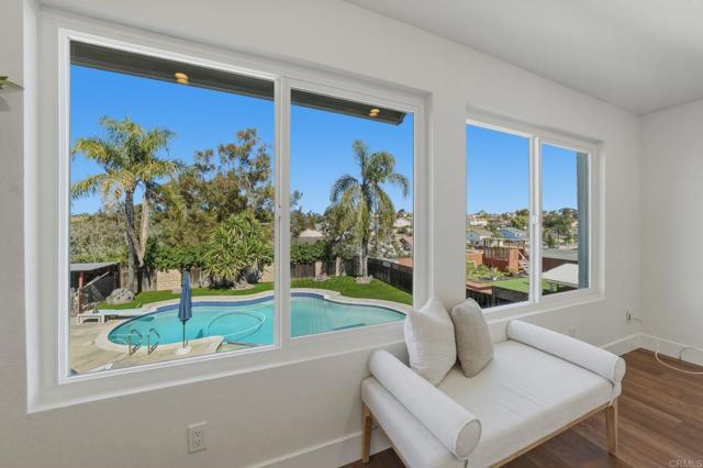 Detail Gallery Image 4 of 51 For 695 Calma Pl, Chula Vista,  CA 91910 - 4 Beds | 3 Baths