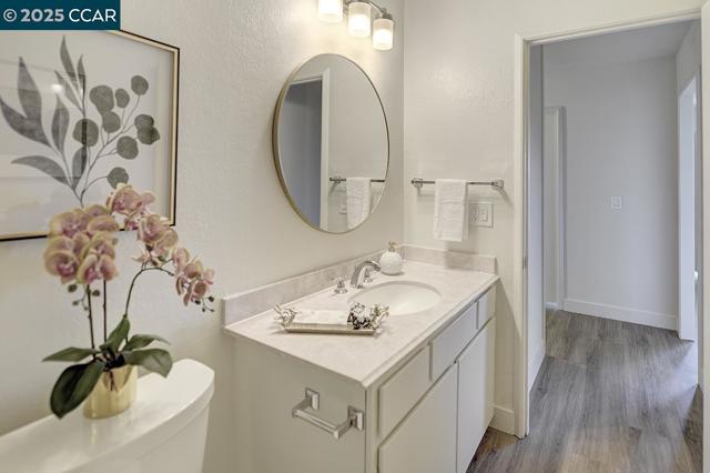 2101 PTARMIGAN DR, Walnut Creek CA: https://media.crmls.org/mediaz/dbdf962c-d0e6-433a-bbcf-0984cbd7633c.jpg