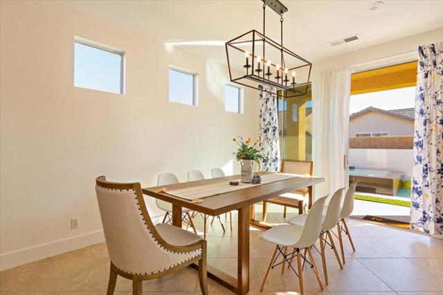47450 Manteca Court, Indio CA: https://media.crmls.org/mediaz/dbdfb28d-c912-46dc-840a-d0d949abaace.jpg