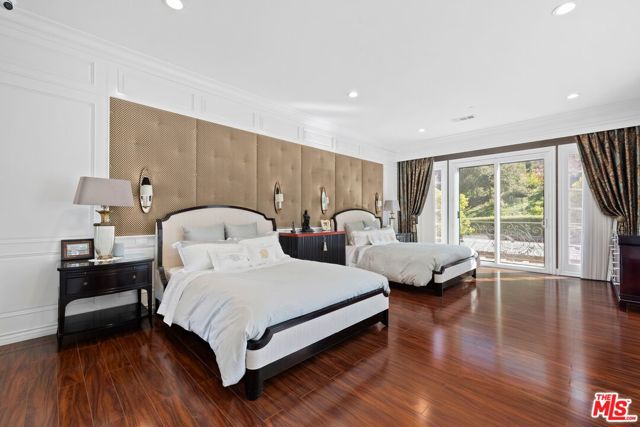 2855 Oak Knoll Drive, Diamond Bar CA: https://media.crmls.org/mediaz/dbe041dc-f42b-49a1-94b6-74422e736b0b.jpg