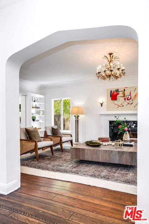 Image 9 of 58 For 132 Beachwood Drive