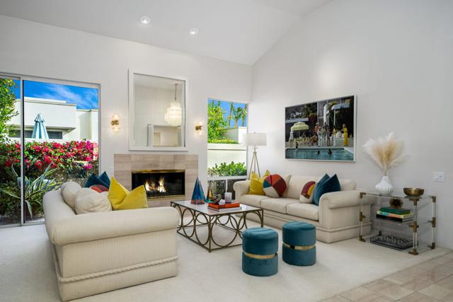 75720 Vista Del Rey, Indian Wells CA: https://media.crmls.org/mediaz/dbe0addd-b876-449e-b5e7-c3adf0a329a4.jpg