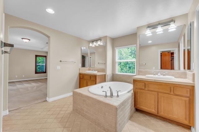 Detail Gallery Image 43 of 75 For 880 Summer Moon Rd, San Marcos,  CA 92078 - 4 Beds | 3/1 Baths