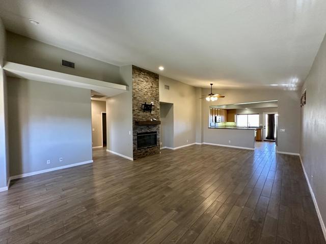 3827 Sandy Point Drive, Blythe CA: https://media.crmls.org/mediaz/dbe196b4-a5dc-4859-aee4-d035770206d1.jpg