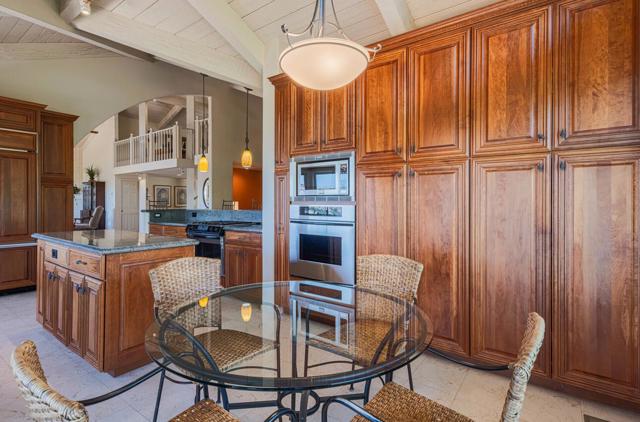 15847 Pleasant Valley Lane, Salinas CA: https://media.crmls.org/mediaz/dbe377c9-51f0-4abc-86ae-7424201ea809.jpg