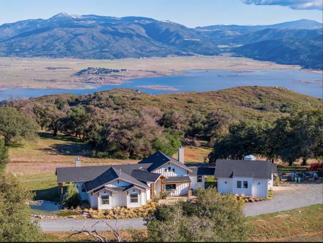 31071 Panorama Trail, Santa Ysabel CA: https://media.crmls.org/mediaz/dbe3ac2e-0756-4590-8ee6-fbf8ec39f3c1.jpg