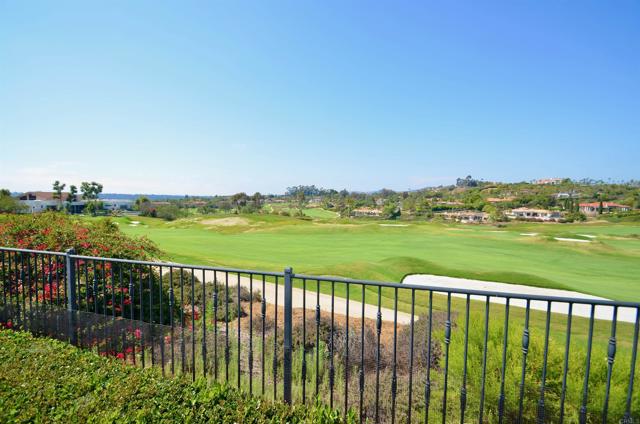 6796 St Andrews Road, Rancho Santa Fe CA: https://media.crmls.org/mediaz/dbe3f0b8-b3e4-4348-97ca-2c16546b50d9.jpg