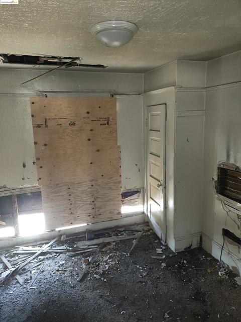 Image 10 of 20 For 5580 Fremont St