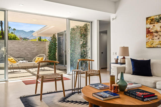 260 Desert Lakes Drive, Palm Springs, CA 92264