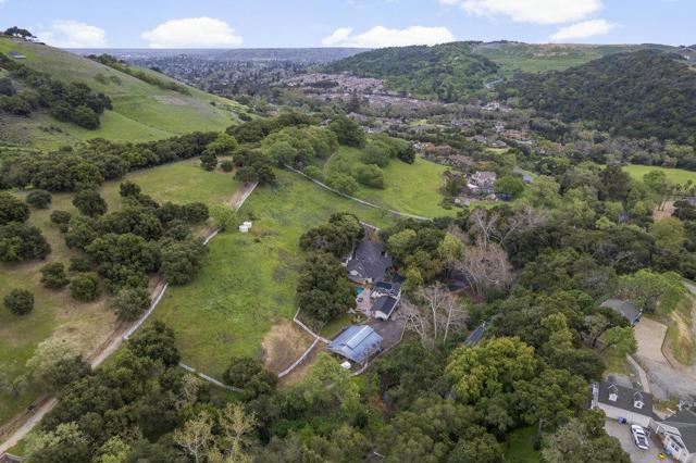 14205 Shannon Road, Los Gatos CA: https://media.crmls.org/mediaz/dbe77830-ddaa-4847-9b18-4b72d5b2d62a.jpg