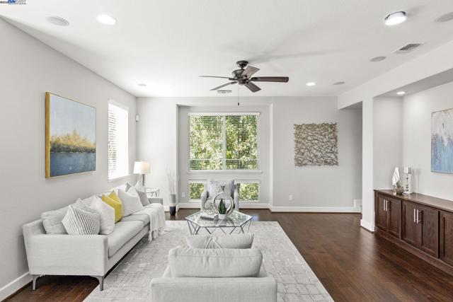 Image 11 of 42 For 6672 Adare Ln