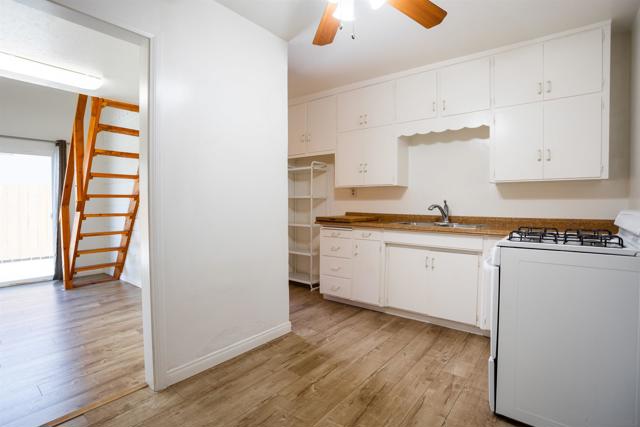 12643 Castle Court Dr, Lakeside CA: https://media.crmls.org/mediaz/dbe862a8-ad7c-44f1-a278-46ce9a8e9be0.jpg