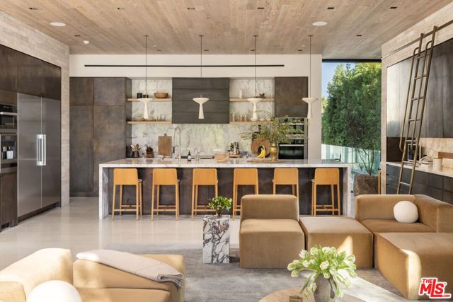 1335 Carla Lane, Beverly Hills CA: https://media.crmls.org/mediaz/dbe9140a-bc9e-426e-a2ee-2ae0810c5f59.jpg