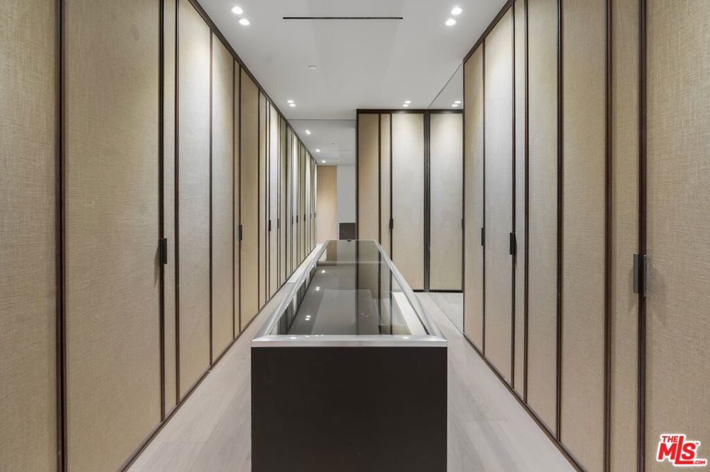 MLS #25600081 image #8