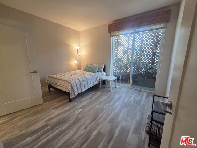 436 S Virgil Avenue, Los Angeles CA: https://media.crmls.org/mediaz/dbeb8760-f275-4865-85dc-363a3836624d.jpg