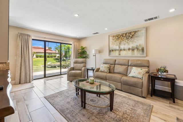 130 Willow Lake Drive, Palm Desert, CA 92260