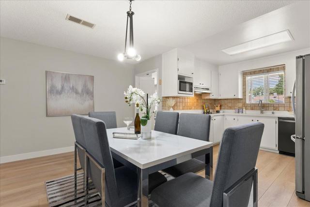 897 Loyalton Drive, Campbell CA: https://media.crmls.org/mediaz/dbec531d-f8ae-49de-b0e1-50f14ced7013.jpg