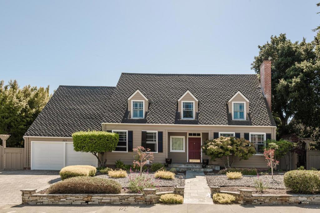 221 Parrott Drive