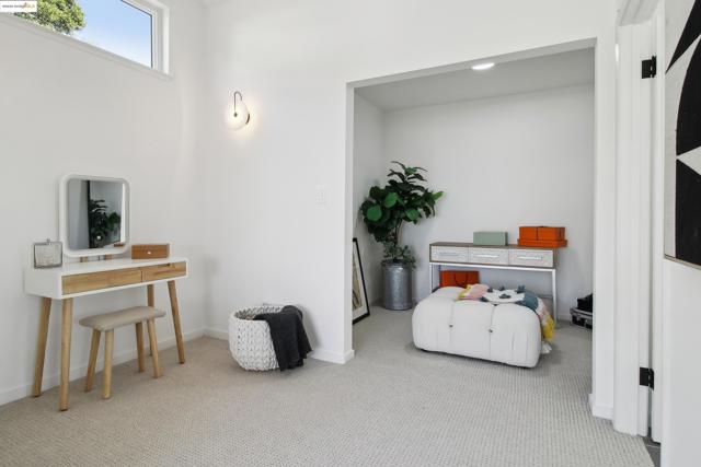 2008 Tamalpais Ave, El Cerrito CA: https://media.crmls.org/mediaz/dbf09f0d-2618-4b8a-83df-7ddbe1700c8f.jpg