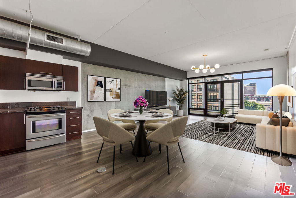 1111 S Grand Avenue #716